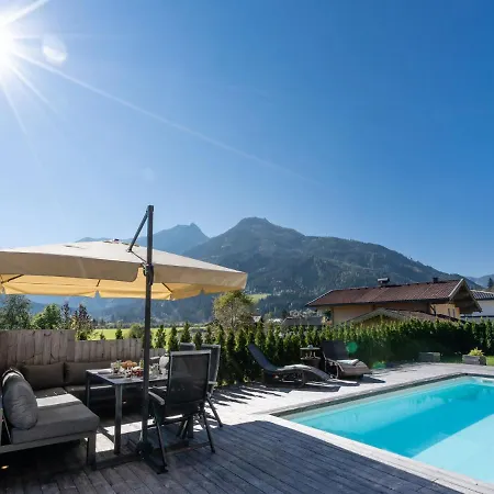 Chalet In Neukirchen Am Grossvenediger With Pool Exterior photo