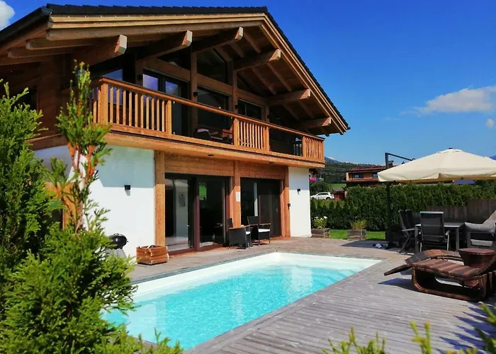 Chalet In Neukirchen Am Grossvenediger With Pool